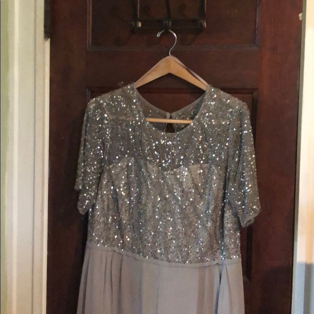 Adrianna Papell Special Occasion Long Dress